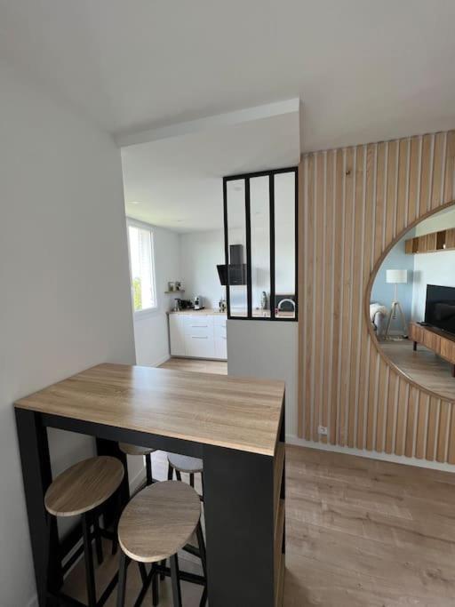 Апартаменти Le Calme - Design - Vue Panoramique Sur La Saone Калюір-е-Кюір Екстер'єр фото